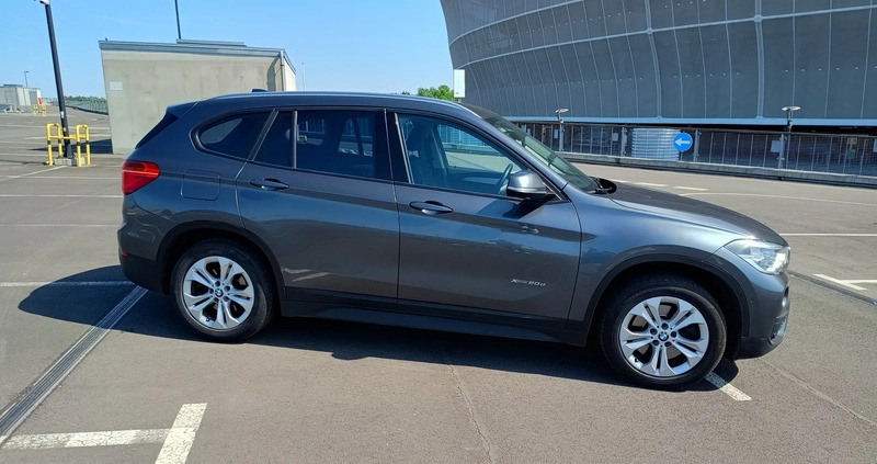 BMW X1 cena 81900 przebieg: 152000, rok produkcji 2015 z Wrocław małe 301